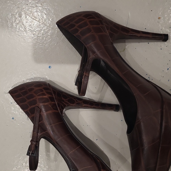 Mary-Jane platform heels - Picture 4 of 4